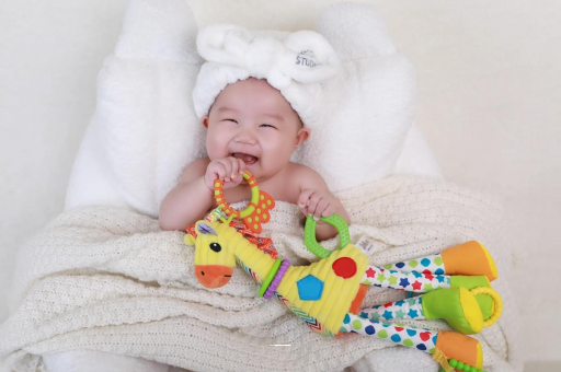 靖边宝宝的口欲期